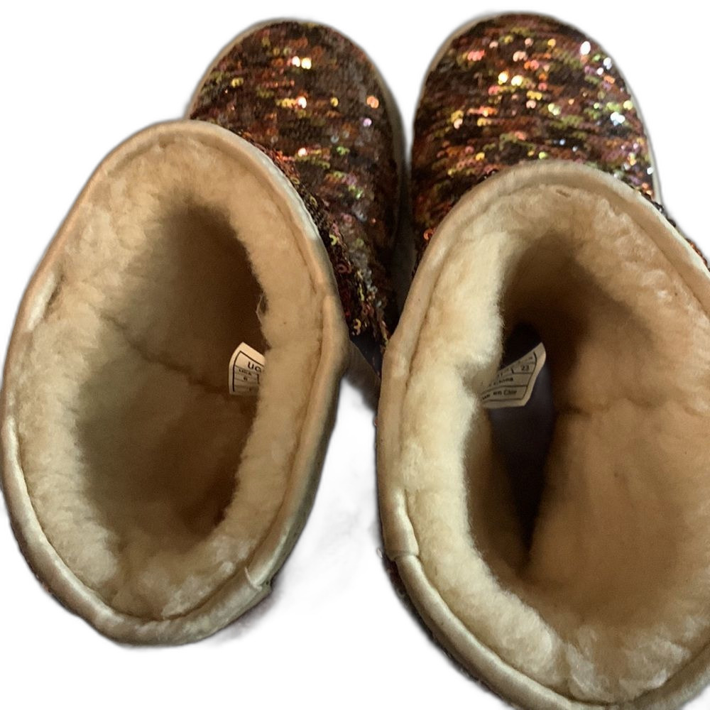 UGG Sequined Boots!!!! - Picture 8 of 8